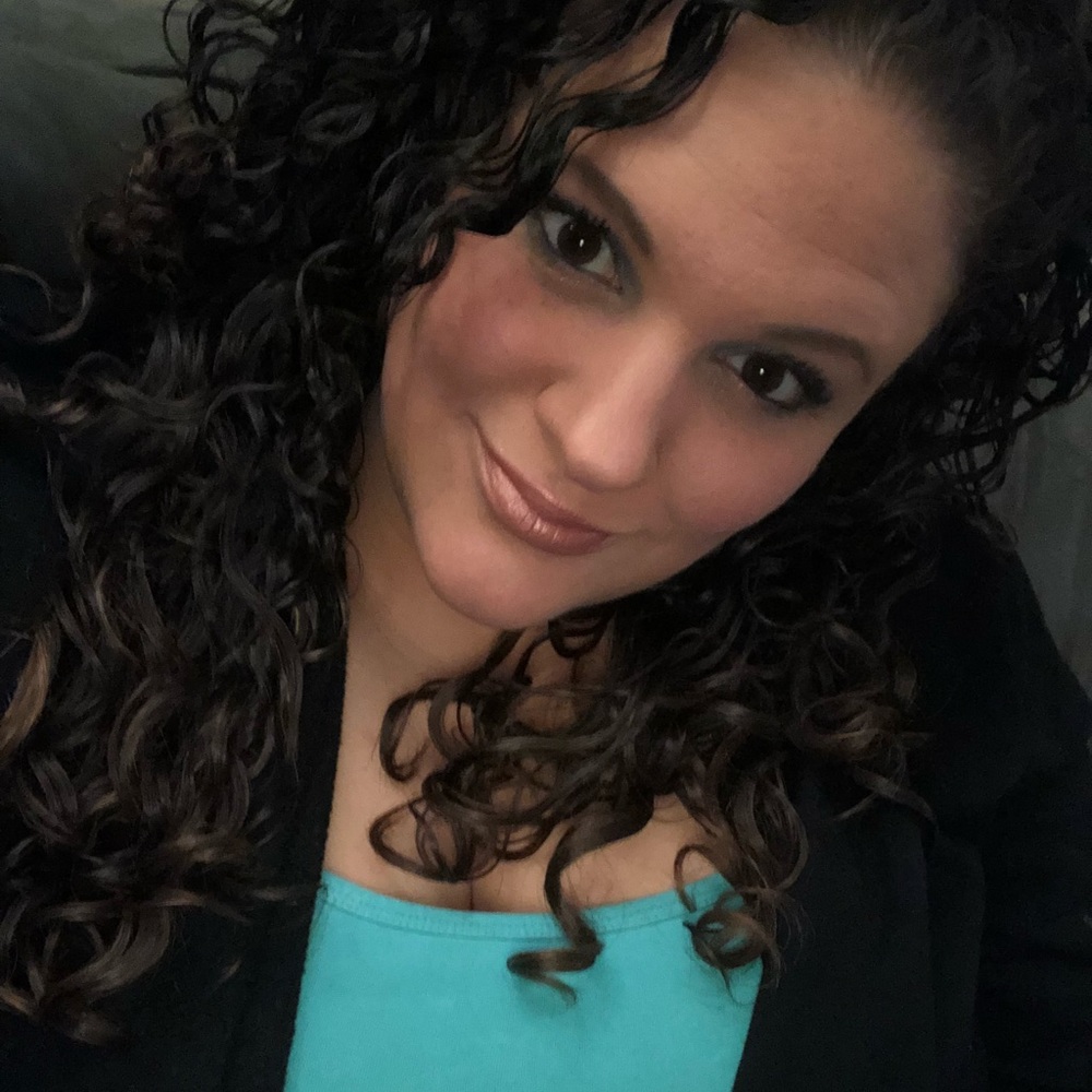 Meet your Posher, Ashley